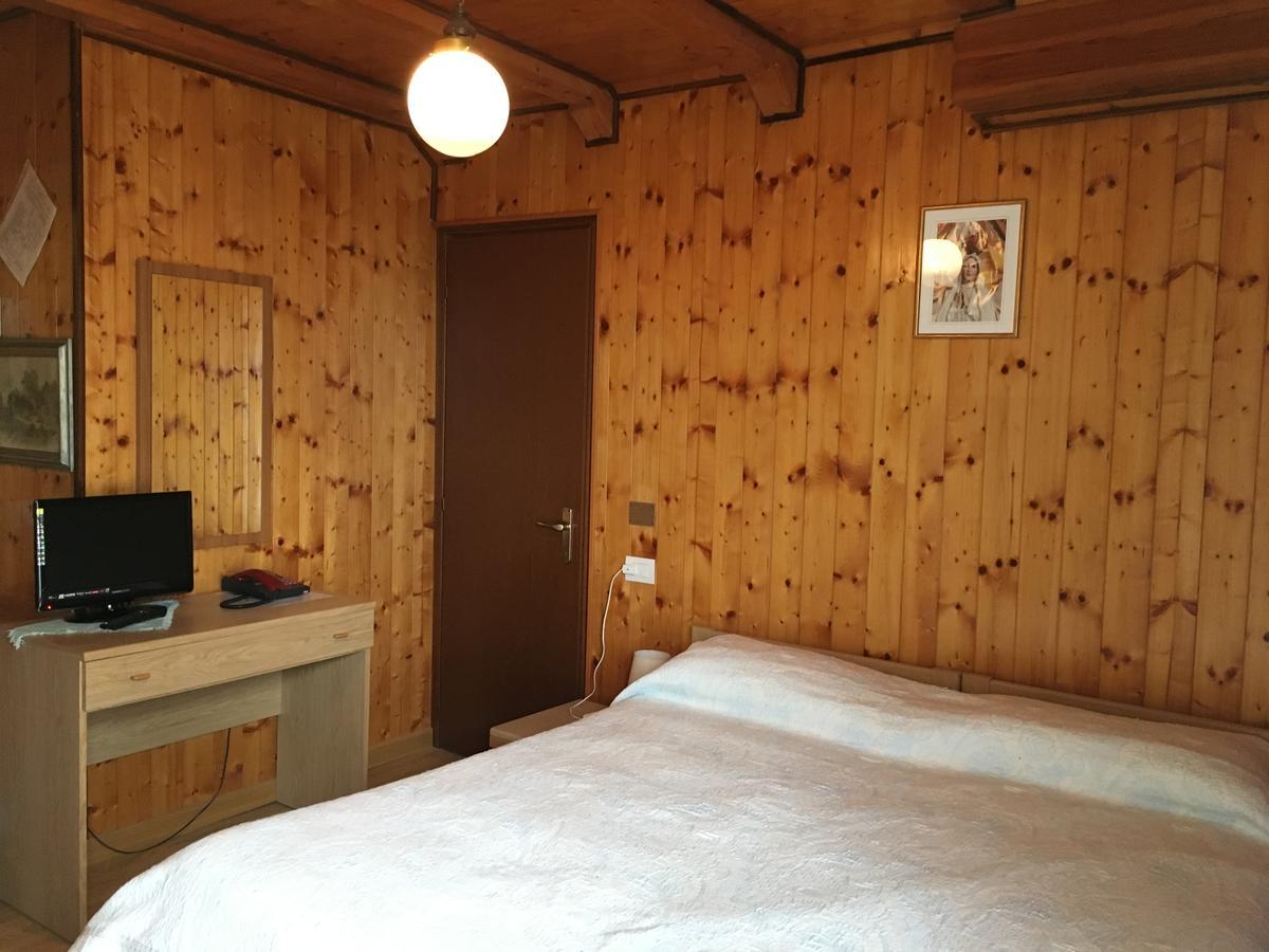 Albergo La Perla Craveggia Luaran gambar